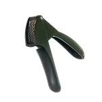 Presă de usturoi neagră, 16 cm